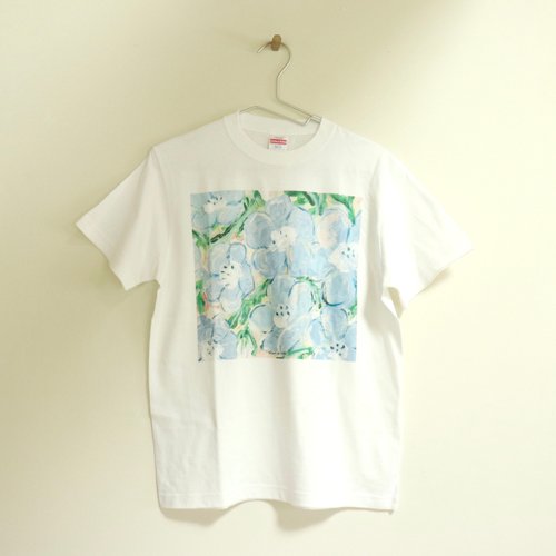 Wear art T-shirt Nemophila - Shop Asahi art style Women's T-Shirts - Pinkoi