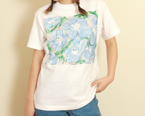 Wear art T-shirt Nemophila - Shop Asahi art style Women's T-Shirts - Pinkoi