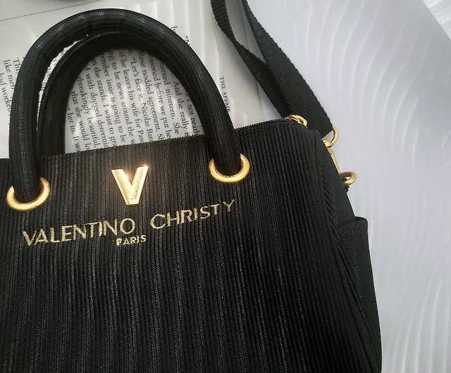 Celine boston small bag is changed?! : r/handbags