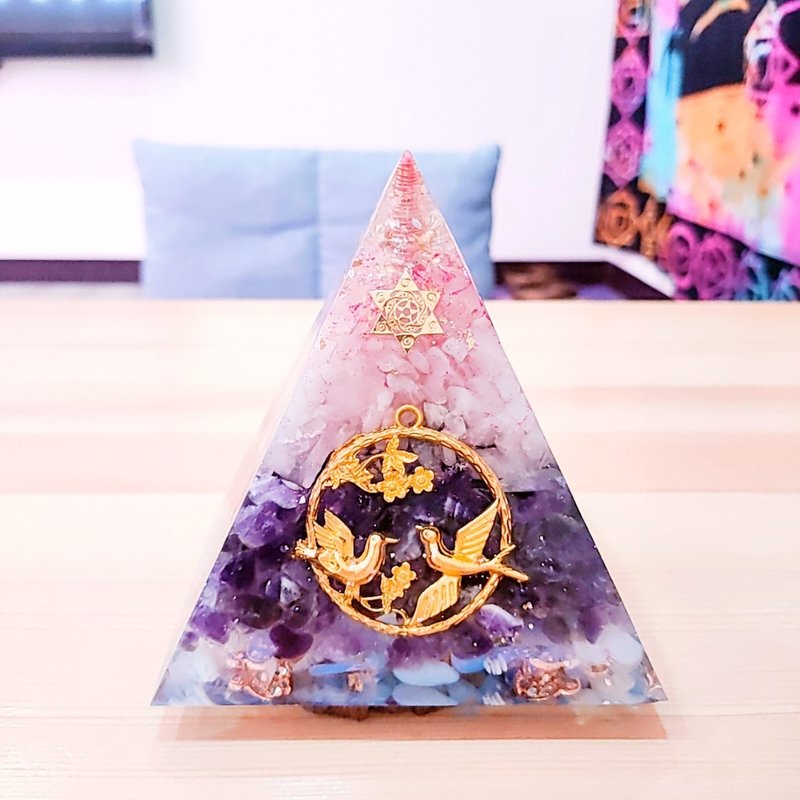 Aogang Crystal Pyramid-Noble Diamond - Items for Display - Crystal 