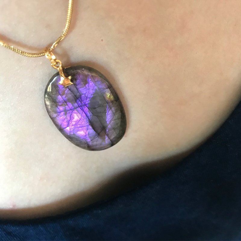[失われたと見つける]自然石紫ラブラドライト星空のネックレス - ネックレス - 宝石 パープル
