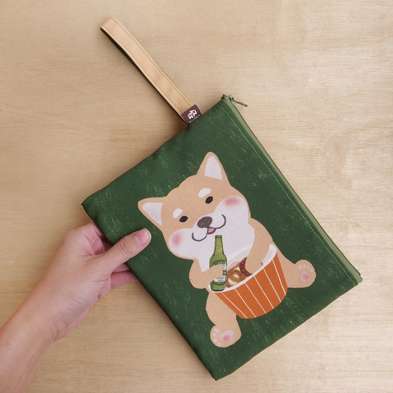 Chia Chia is cute canvas clutch bag - กระเป๋าคลัทช์ - ผ้าฝ้าย/ผ้าลินิน สีเขียว