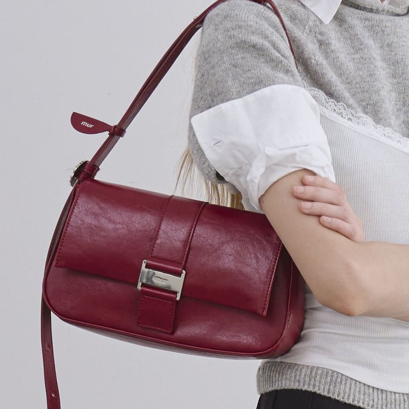 MUR Korean Seren bag Vegan Leather Bag Burgundy - กระเป๋าแมสเซนเจอร์ - วัสดุอีโค 