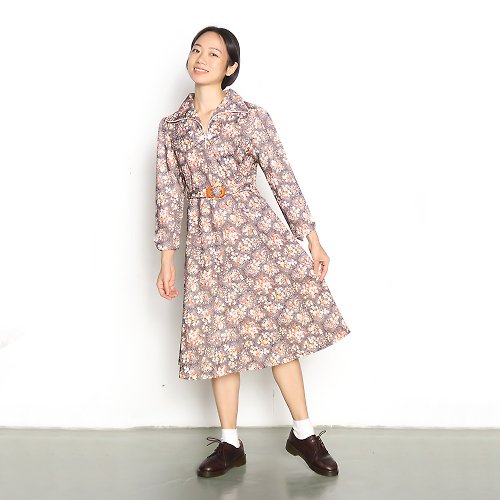 EWF Vintage 古著館 花朵紋路印花收腰。日本古著洋裝