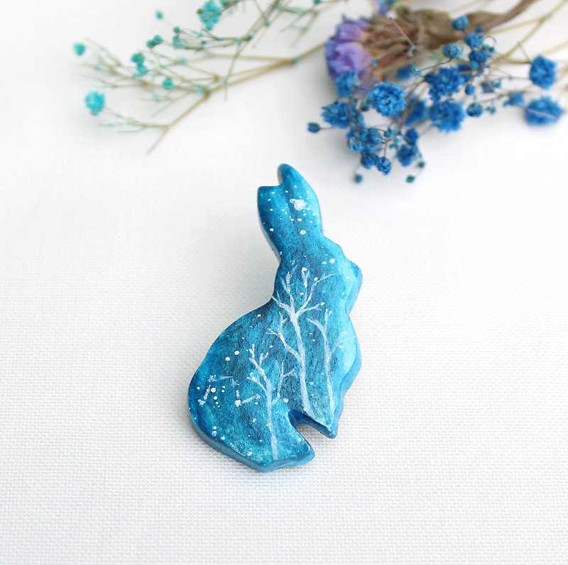 Handmade rabbit of starry night  brooch - เข็มกลัด - ดินเหนียว สีน้ำเงิน