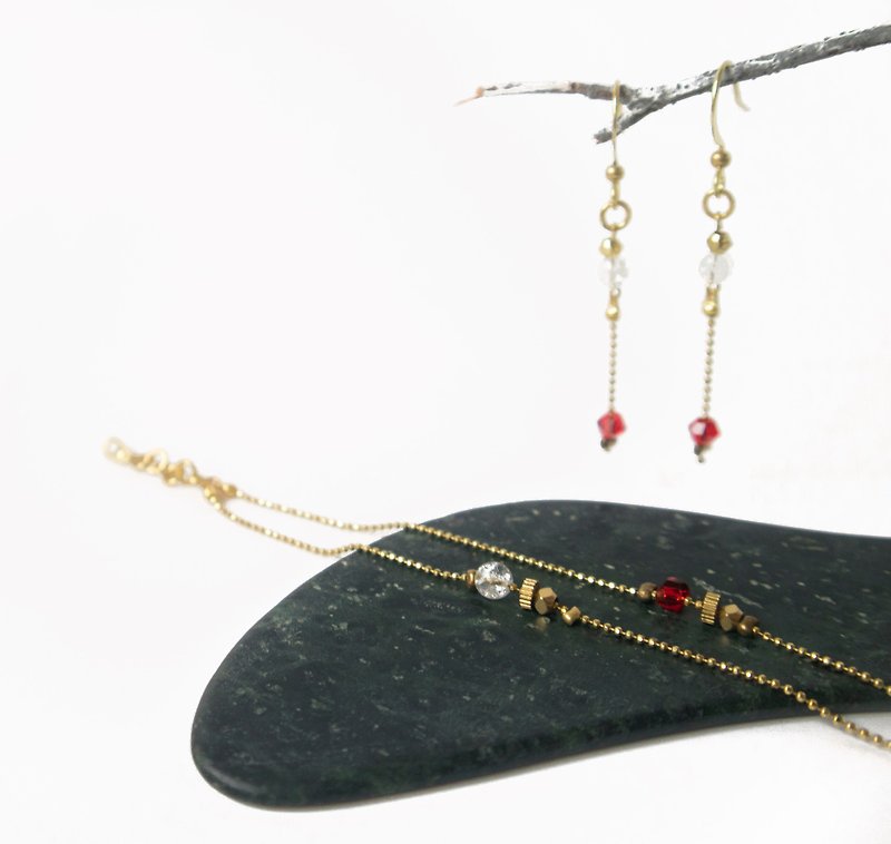聖誕禮物 / 紅魔法石 - 玻璃珠 黃銅手鍊 - 耳環/耳夾 - 銅/黃銅 紅色