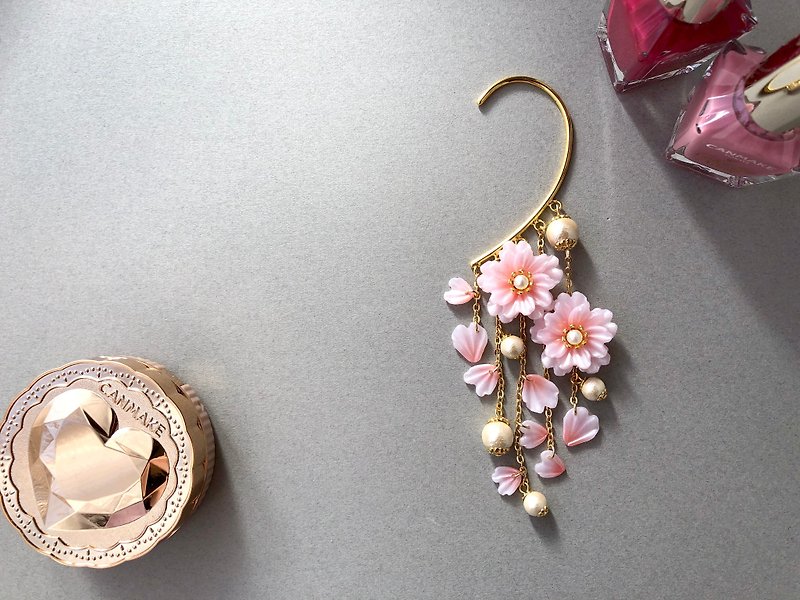 Cherry Blossoms　桜ふわり  イヤーフック - 耳環/耳夾 - 黏土 粉紅色