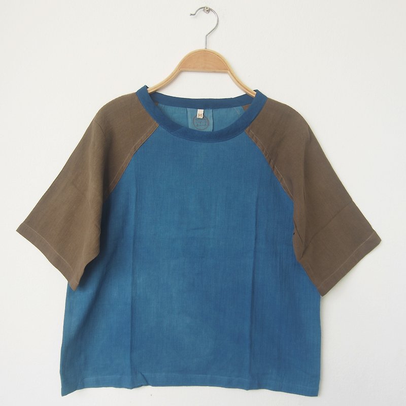 Baseball shirt M / indigo and ebony fruit dye  - Women's T-Shirts - Cotton & Hemp Blue