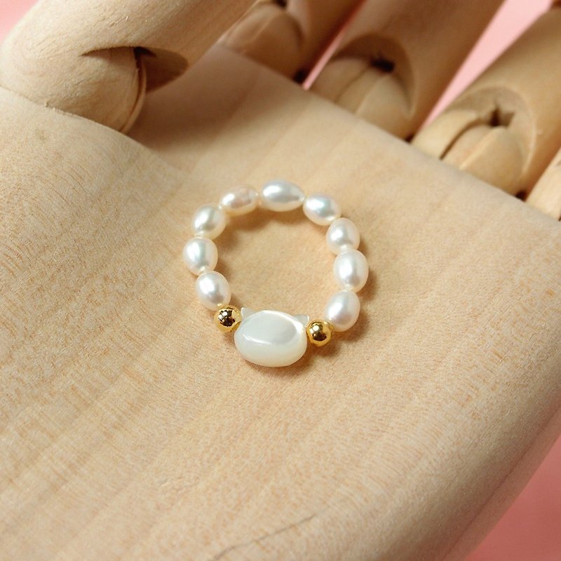 Fox Garden Handmade Natural Freshwater Pearl White Butterfly Cat Ring/Birthday/Valentine's Day Gift - General Rings - Shell White
