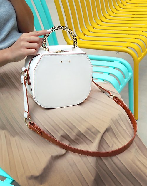 RBRK Designer handbag & Accessories 優美系列素皮革包 Molly /上肩袋/手挽袋/相機袋 奶白色 禮物