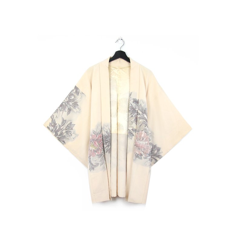 Back to Green-日本帶回羽織 象牙白刺繡花卉 /vintage kimono - 外套/大衣 - 絲．絹 