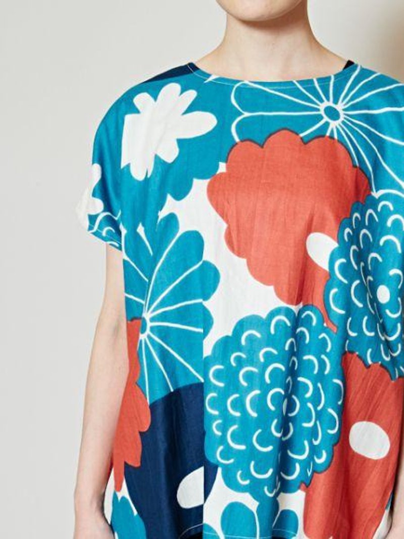 Japanese modern colored flower tops - เสื้อเชิ้ตผู้หญิง - วัสดุอื่นๆ 