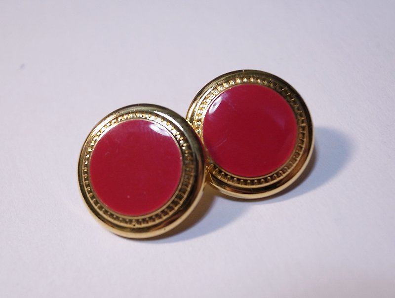 Mary red earrings - ต่างหู - พลาสติก สีแดง