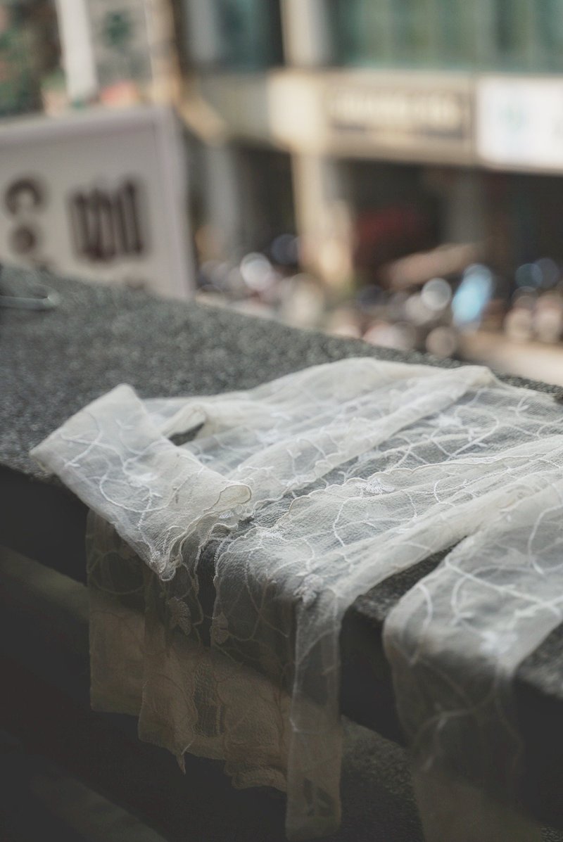 Vintage 古著  外套 蕾絲外套 古著小外套 罩衫 康乃馨透膚外 - 背心/無袖上衣 - 聚酯纖維 白色