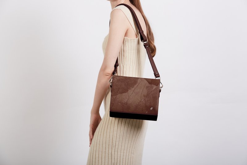 Ingrid Bag - Brown - 側背包/斜背包 - 植物．花 咖啡色