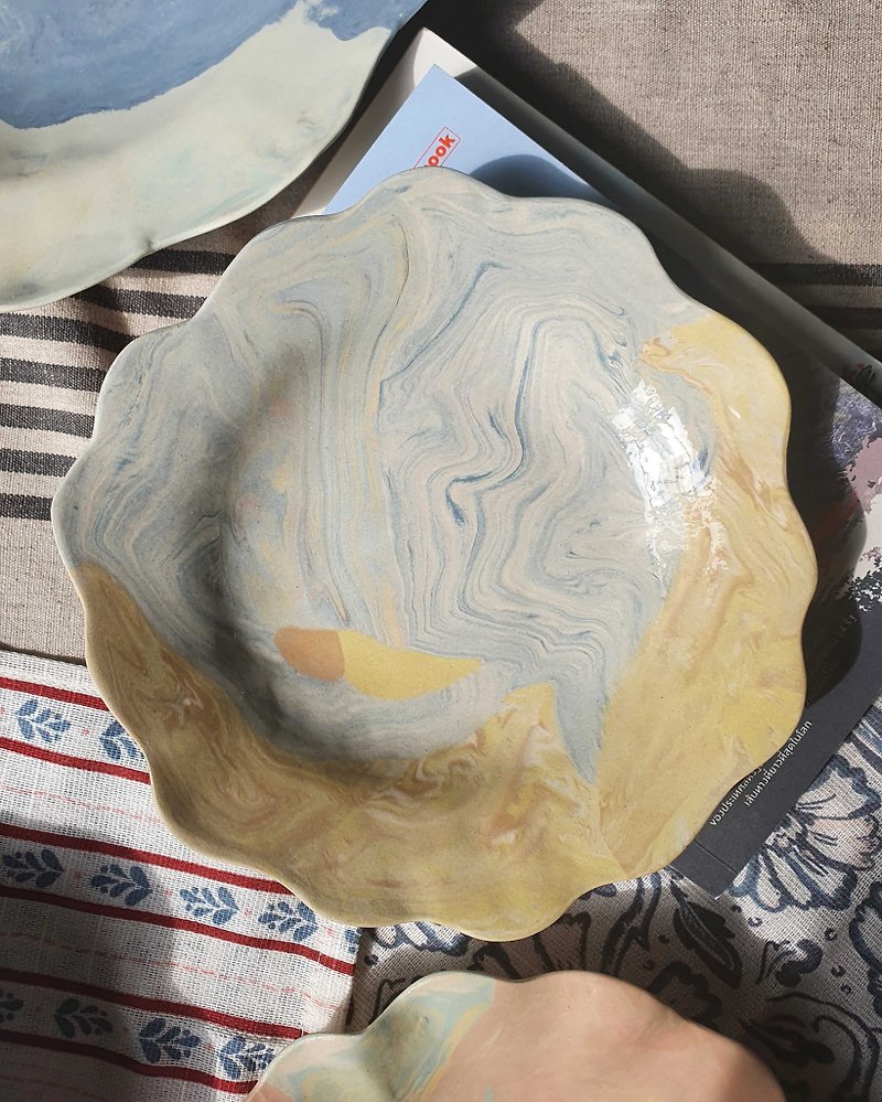 Hand Built Plate | Sunflower Marbling | Ceramic Handmade | Tableware - 花瓶/陶器 - 陶 藍色