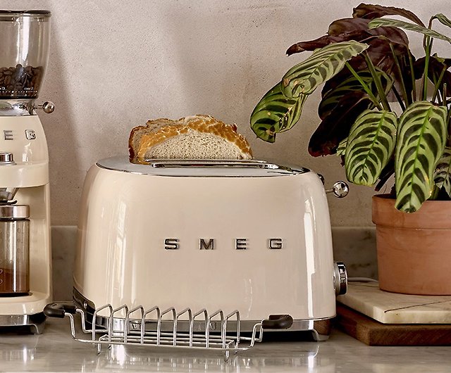  SMEG 2 Slice Retro Toaster (Cream): Home & Kitchen
