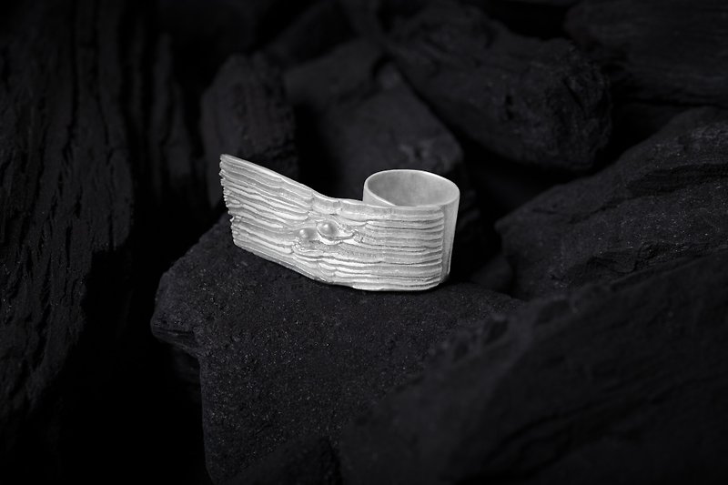 Calligraphy Mozhe Fluttering Ring Cangyunbai Silver Ring- Le nuage - Bracelets - Sterling Silver White