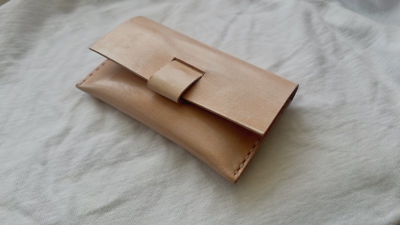 YIYU handmade leather goods / cowhide business card holder / card holder - ที่เก็บนามบัตร - หนังแท้ สีกากี