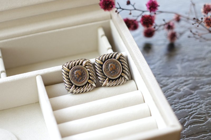 Vintage silver tone clip earrings c119 - ต่างหู - โลหะ สีเงิน