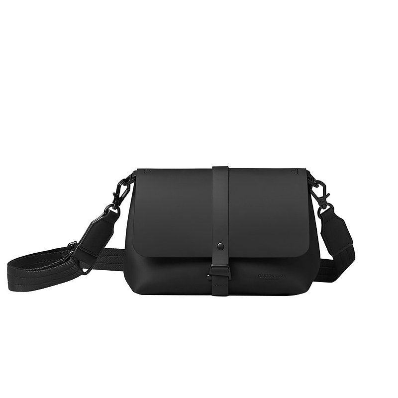 GASTON LUGA Splash Crossbody Bag Crossbody/Side Backpack-Classic Black-[Ready Stock] - กระเป๋าแมสเซนเจอร์ - วัสดุอื่นๆ สีดำ