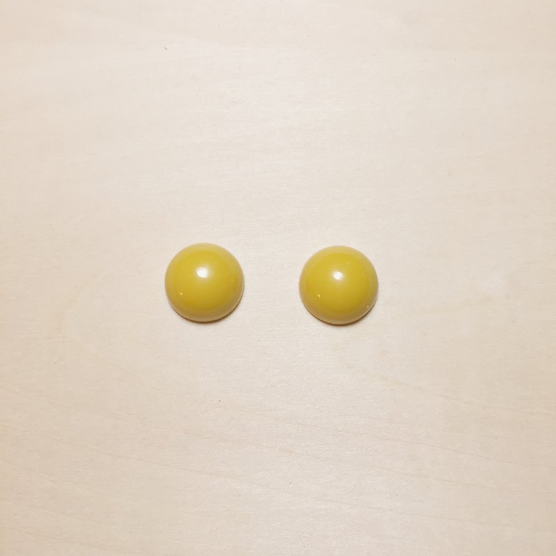 復古亮黃小丸子耳環 - 耳環/耳夾 - 樹脂 黃色