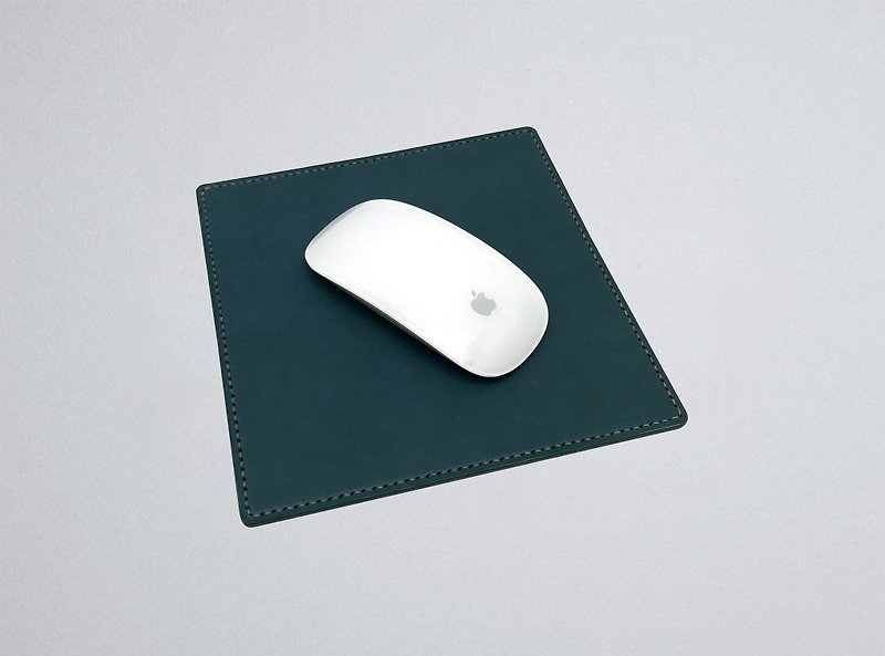 Leather Mouse Pad (12 colors / engraving service) - แผ่นรองเมาส์ - หนังแท้ สีน้ำเงิน