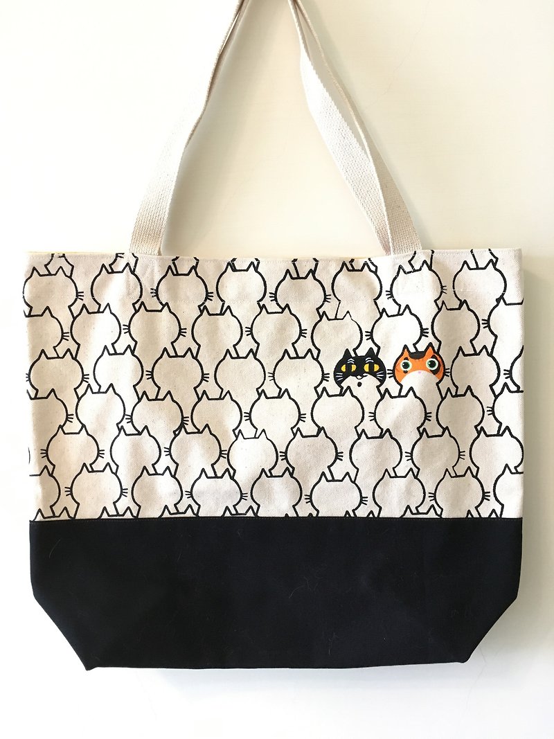 Meow Mountain Meow Sea Tote Bag large~Hand touch screen printing - กระเป๋าถือ - ผ้าฝ้าย/ผ้าลินิน 