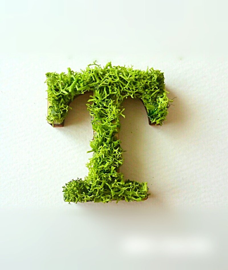 Wooden Alphabet Object (Moss) 5cm/Tx 1 piece - ของวางตกแต่ง - ไม้ สีเขียว