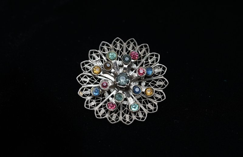 [Antique jewelry / Western old] cute color rhinestone flower shape vintage brooch antique brooch - Brooches - Other Metals Silver