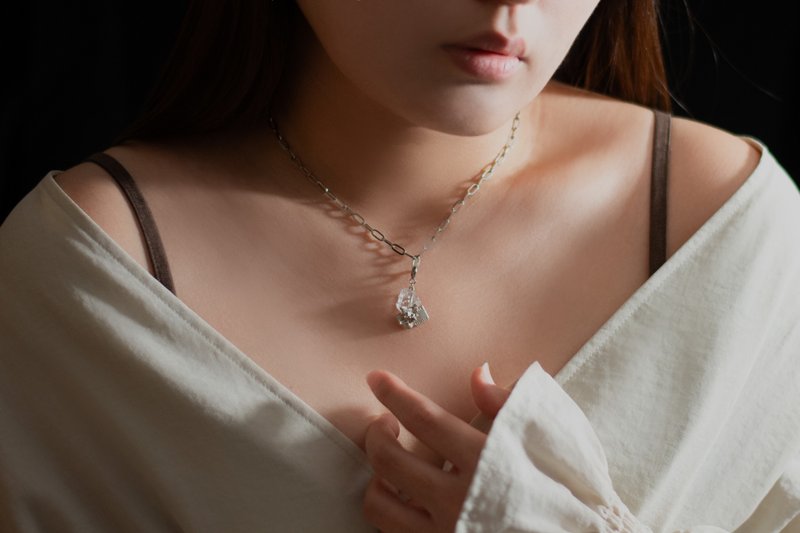 暗室原生 | Memory Ore #001 記憶晶石 白水晶項鏈 ( 孤品 ) - 項鍊 - 純銀 銀色