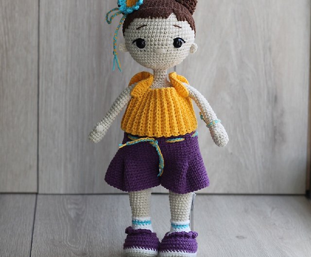置物フンメル人形 【Knitting Lesson】編み物 女の子