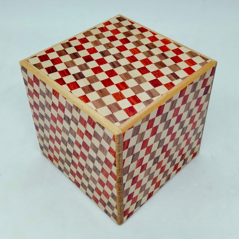 18-step Ichimatsu 8.5cm Cube Japanese puzzle box Himitsu-bako by Hiroyuki Oka - อื่นๆ - ไม้ 