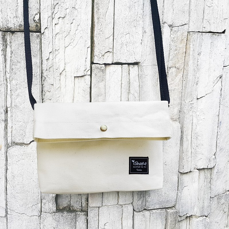 Minimalist canvas refurbished bag - beige handbag / oblique pack / oblique bag / passport bag / messenger bag - Clutch Bags - Cotton & Hemp White
