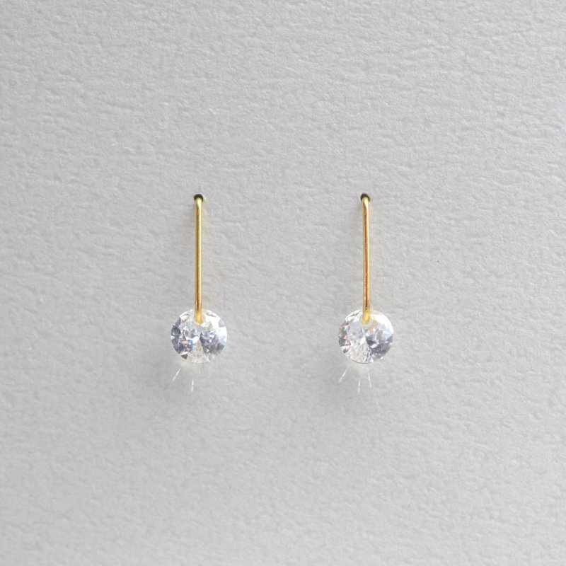 Wear Them Always! Simple Earrings with AAA Grade Cubic Zirconia, Surgical Stainless Steel - ต่างหู - เครื่องเพชรพลอย สีใส