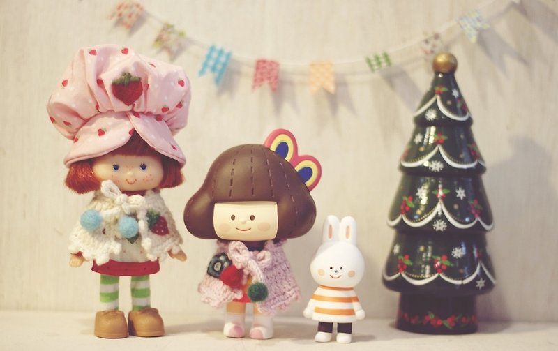 Fluffy House x Cherry Cocoa Strawberry Doll Size Hand-woven Japanese Merino - สเวตเตอร์ผู้หญิง - ขนแกะ 
