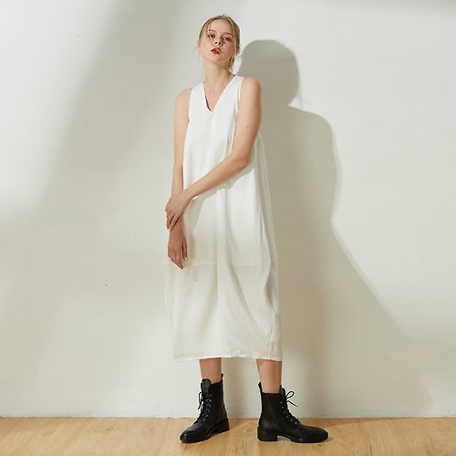 Salient Label HEKATE夏季洋氣V領寬鬆休閒後背設計中長款連身裙白色