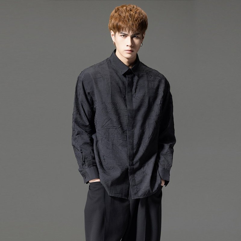 Autumn fold texture men long sleeve shirt is recreational coat - เสื้อเชิ้ตผู้ชาย - เส้นใยสังเคราะห์ 