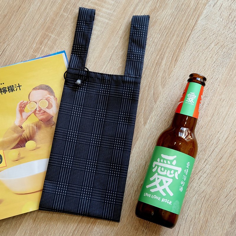 Glen Plaid (deep gray)。Handmade reusable bag for drinks and anything - Beverage Holders & Bags - Waterproof Material Gray