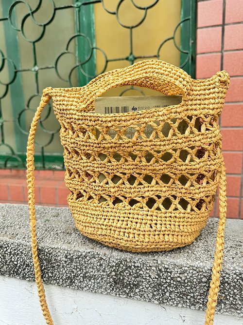 好日。手作 【好日手作】Handmade。夏日手工編織側背包鏤空設計韓系禮物