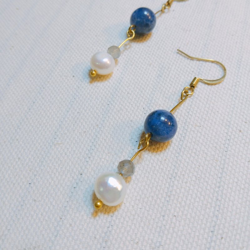 Gemstone Earrings II Blue Stone Translucent Moonstone Pearls can be changed to Clip-On - Earrings & Clip-ons - Crystal Pink