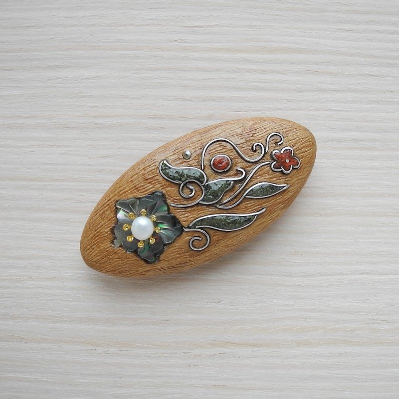 Wooden inlaid brooch with mother of pearl and pearls - Brooches - Wood Orange