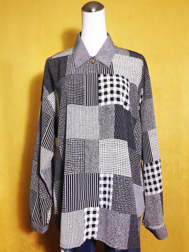 Ping-pong vintage [vintage shirt / black and white totem personalized Nippon Long vintage shirt] abroad back VINTAGE - เสื้อเชิ้ตผู้หญิง - เส้นใยสังเคราะห์ หลากหลายสี