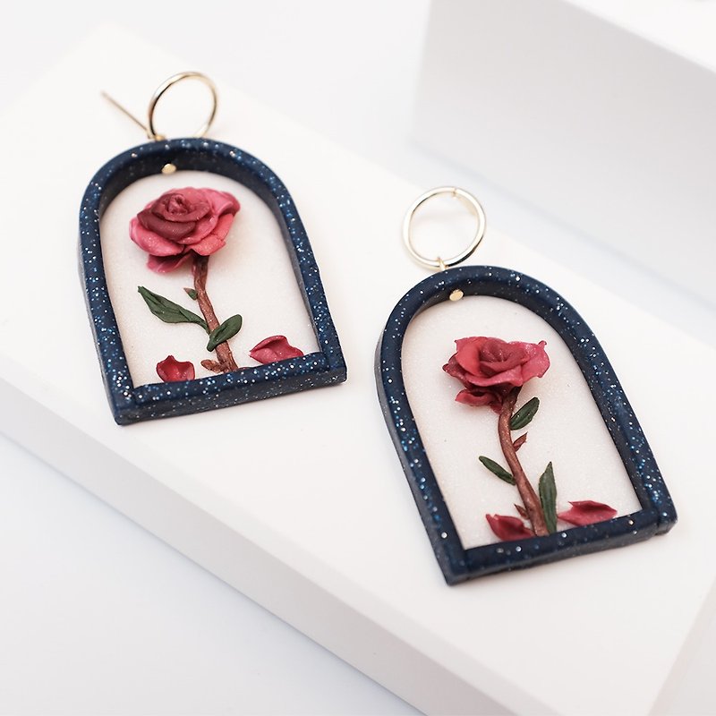 Soft pottery earrings earrings classic retro metal black and white three-dimensional flower red rose leaf gift - Earrings & Clip-ons - Clay White