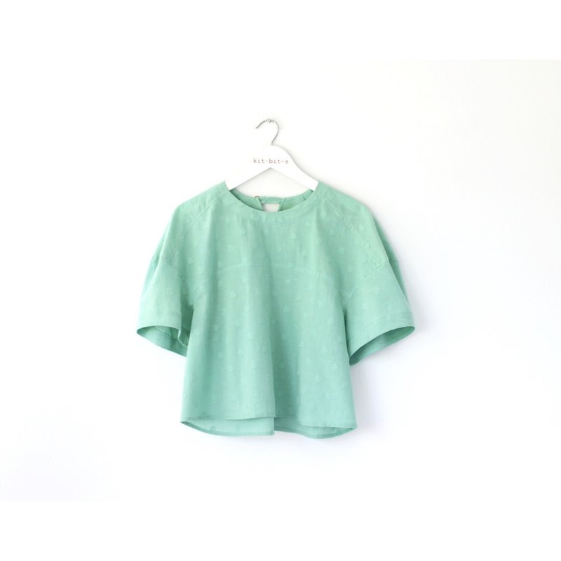 Green oversized puff sleeve shirt - 女上衣/長袖上衣 - 棉．麻 綠色