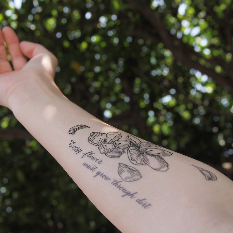 cottontatt flower x calligraphy sakura / cherry blossom temporary tattoo sticker - Temporary Tattoos - Other Materials Black
