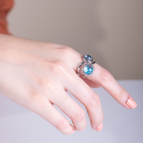 MARON Jewelry Mirari Curl Ring with Blue Apatite in White Topaz and Sky Blue Topaz