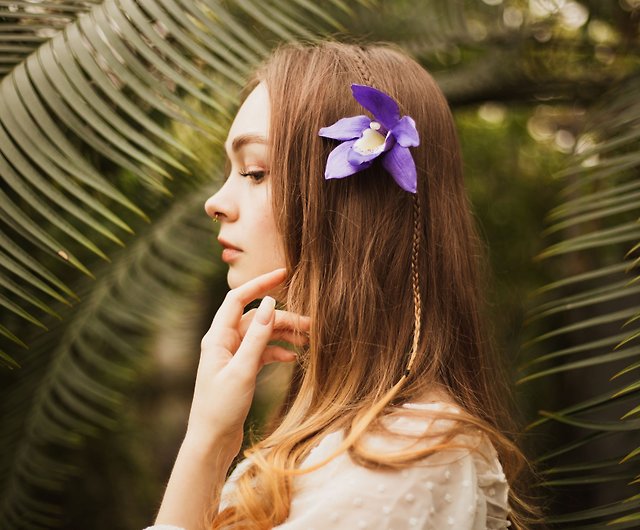 Purple orchid flower clip hair pin, tiki hair flower for tropical wedding.  - Shop FomianaFlowers Hair Accessories - Pinkoi