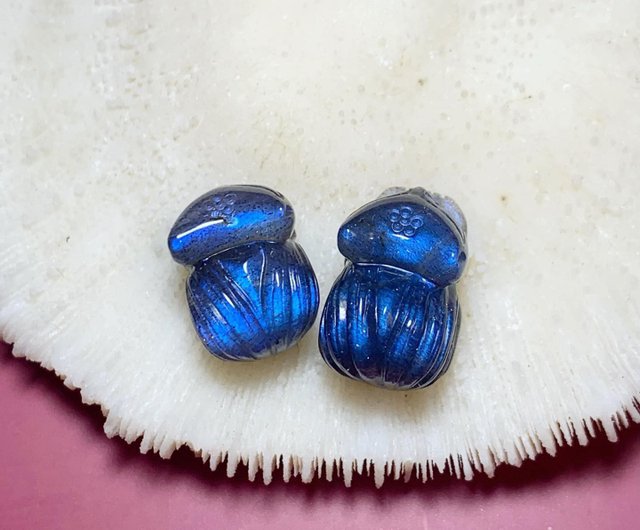 天然ラブラドライト九尾の狐の妖精のバックル - ショップ マリンカラー