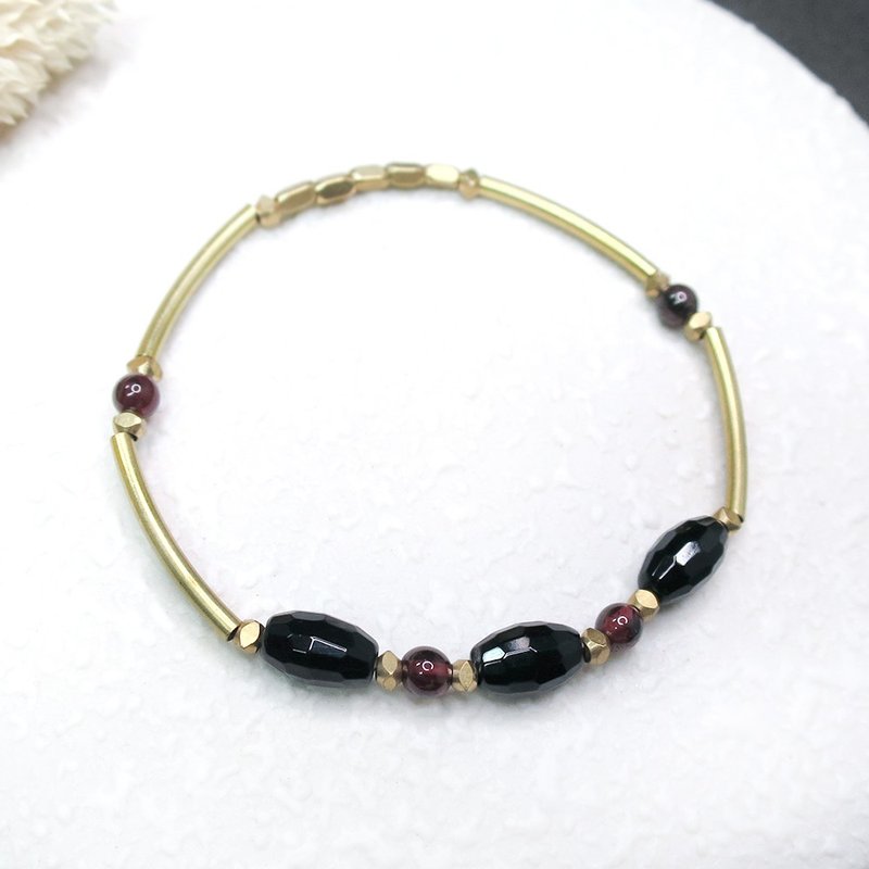 VIIART. The Book of Shadows. Black agate Stone bracelet Bronze - สร้อยข้อมือ - โลหะ สีดำ